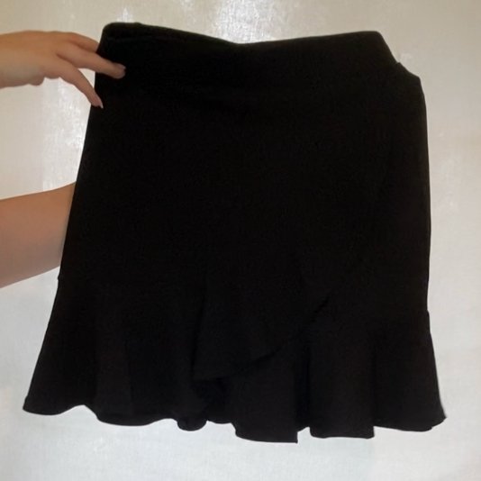 Black Asymmetric Frill-detail Skirt - Getting Thrifty