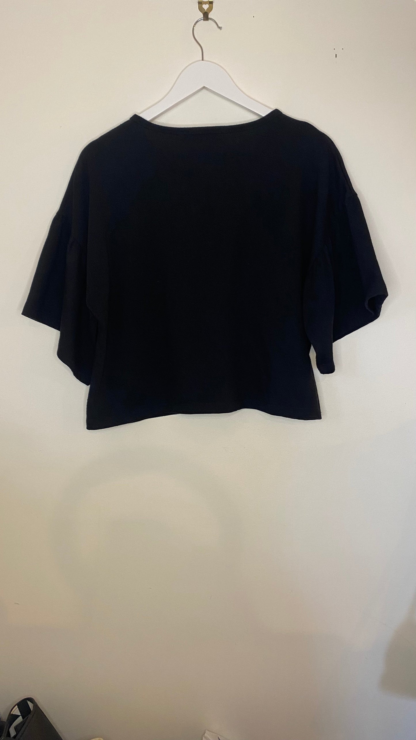 Black Glassons Wide Sleeve Top - Getting Thrifty