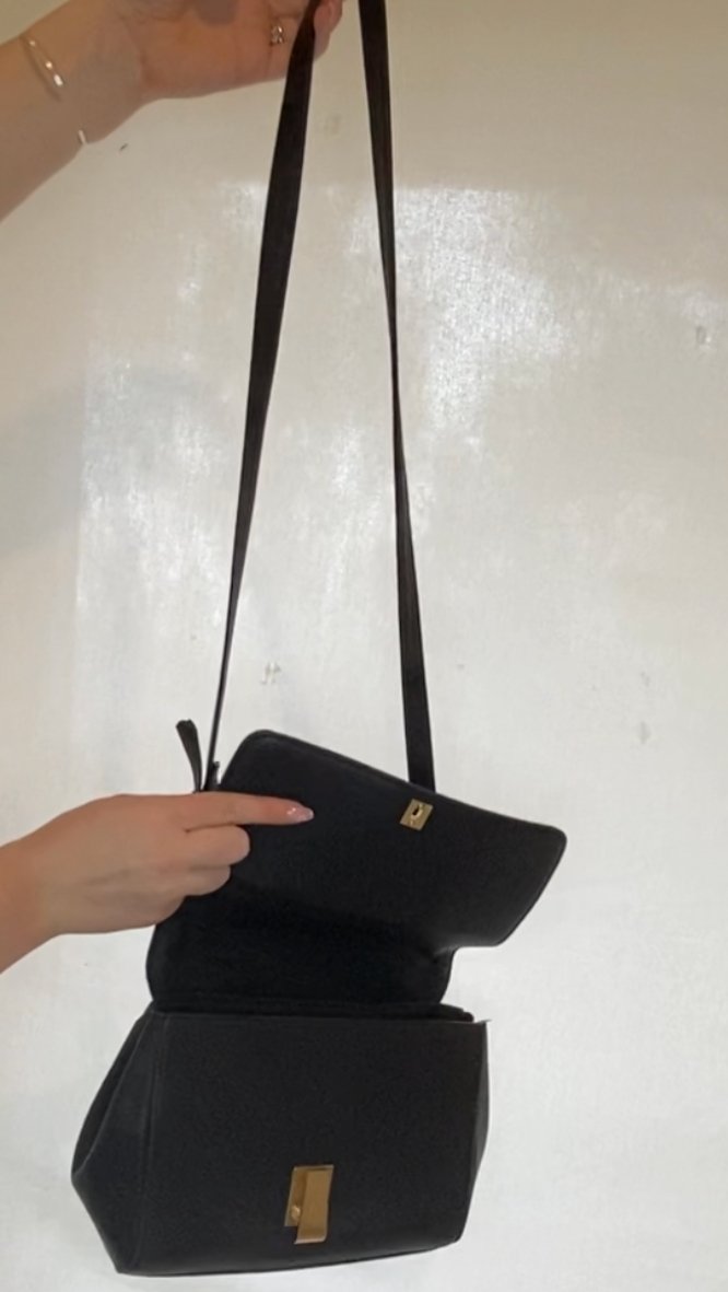 Black & Gold Handbag - Getting Thrifty