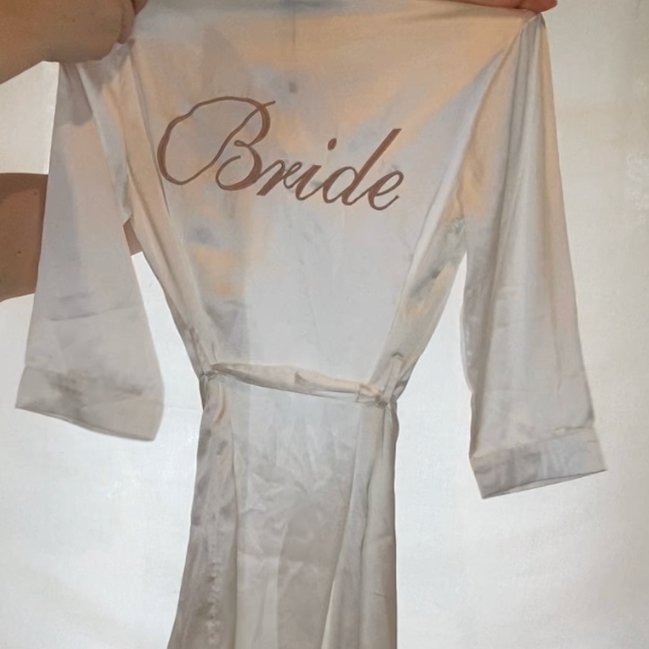 Bride Embroidered Robe - Getting Thrifty