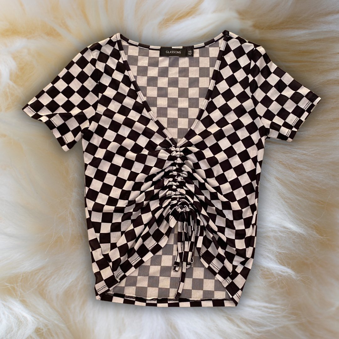 Chequered Glassons cropped tee - Getting Thrifty