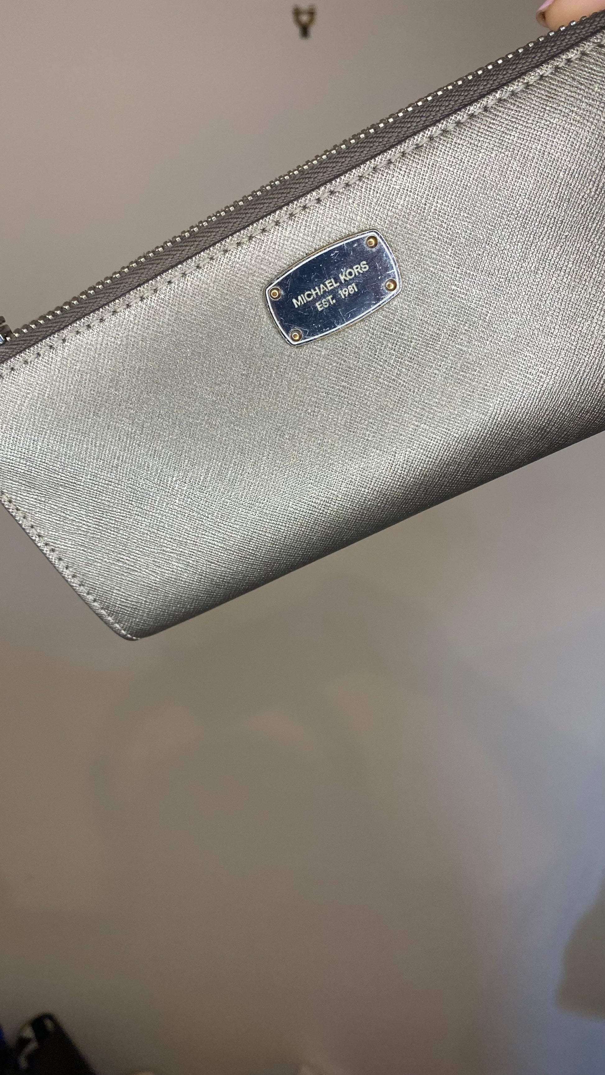 Michael Kors Wallet - Getting Thrifty