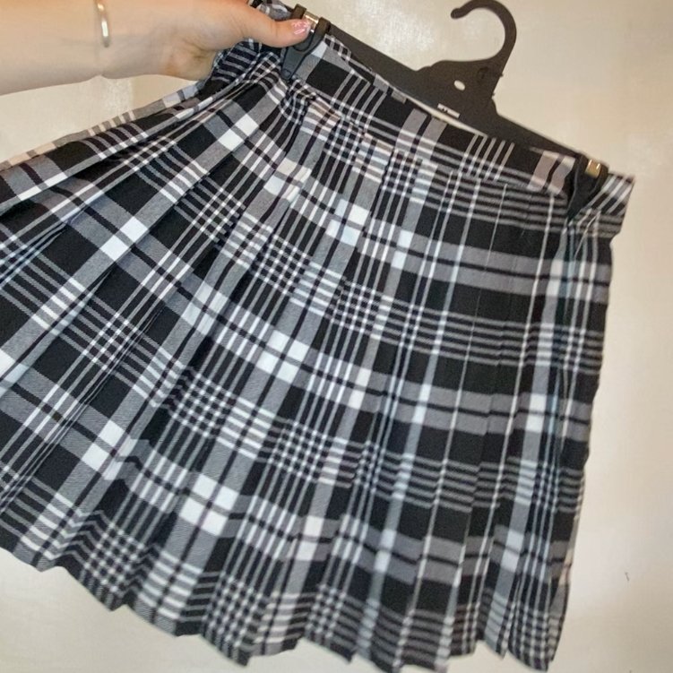 PrettyLIttleThing Checkered Mini Skirt - Getting Thrifty